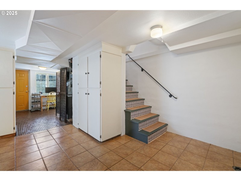 Guest Quarters