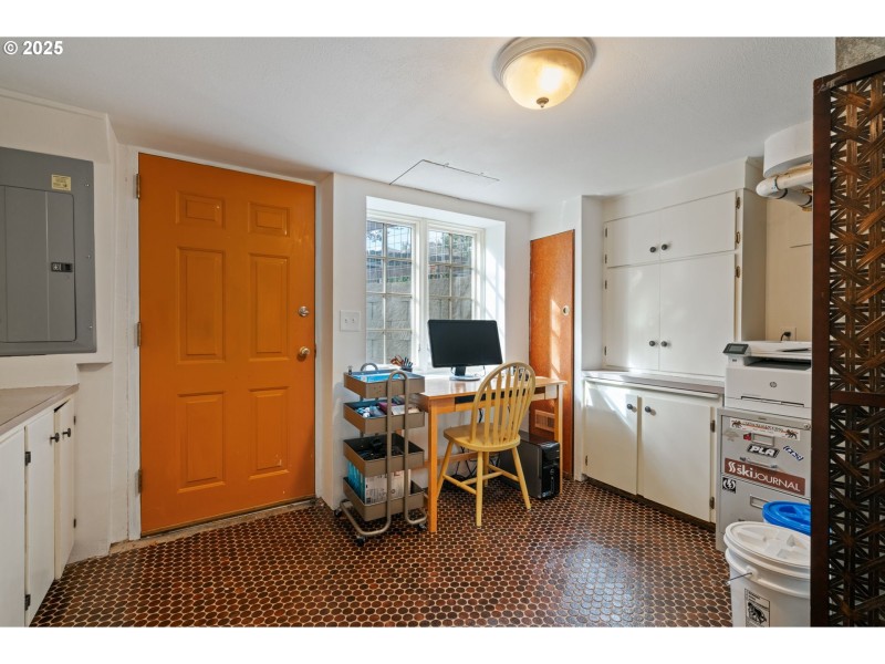 Guest Quarters