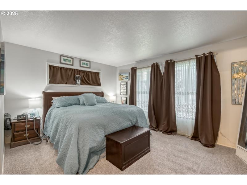 Bedroom, Owner's Suite