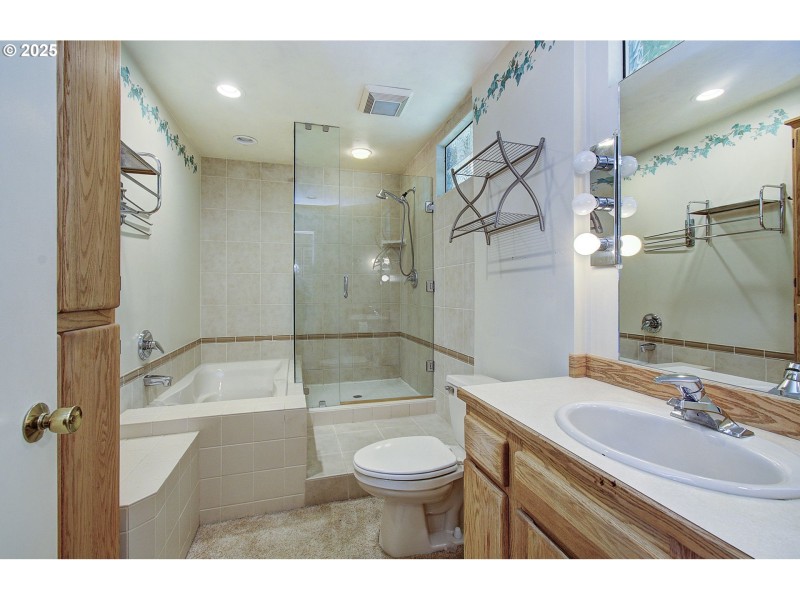 En Suite Bathroom