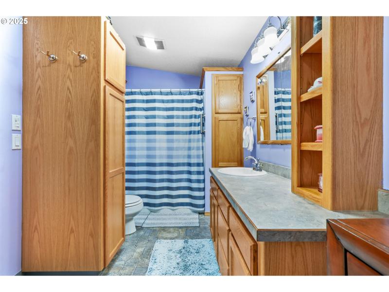 Owner's Suite Bathroom