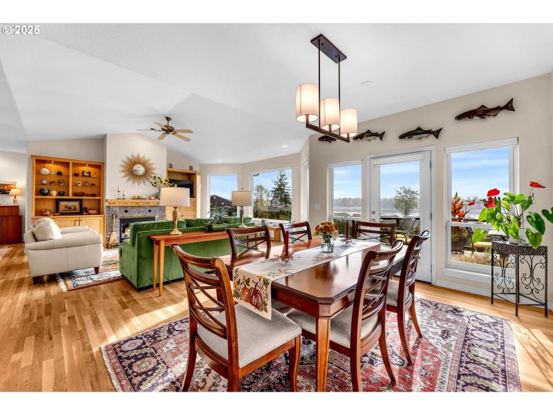 Living Room/Dining Room