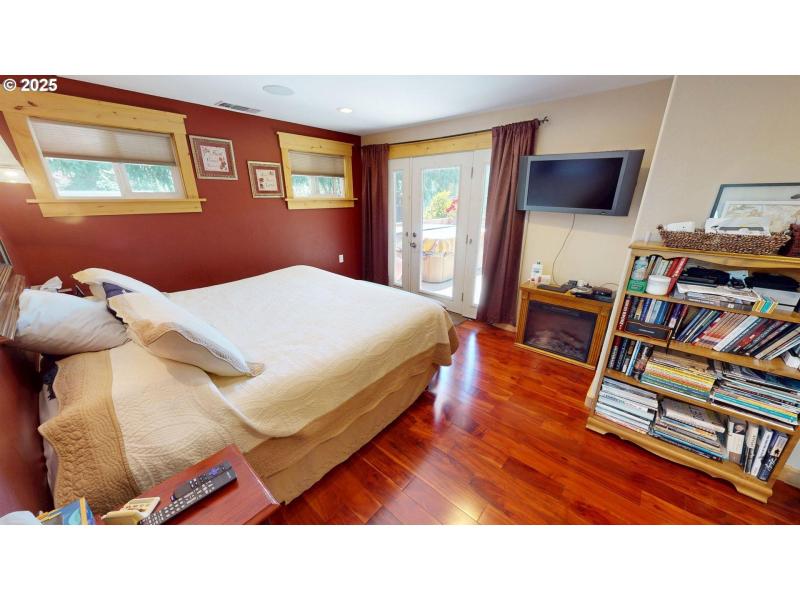 Owner's Suite Bedroom