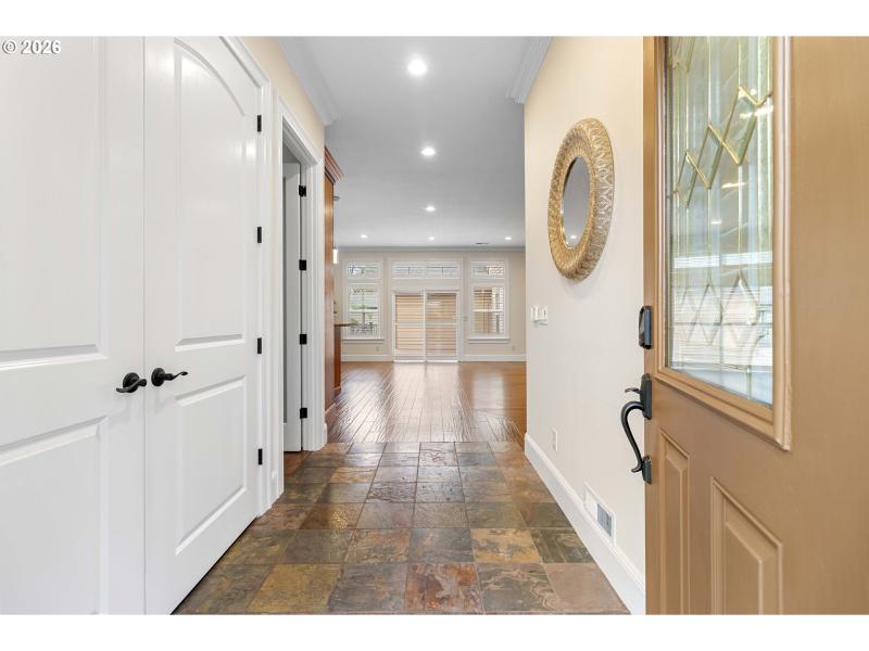 Entrance/Foyer