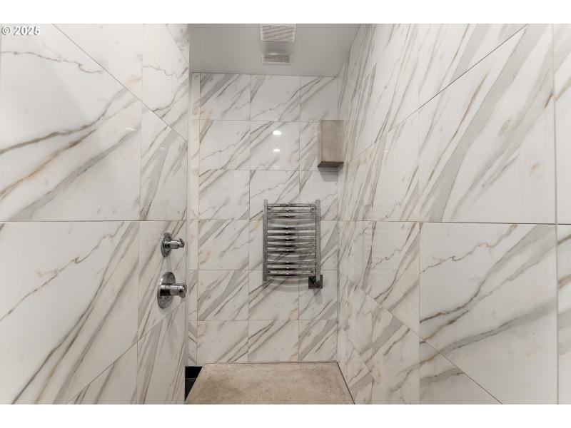 Owner's Suite Bathroom