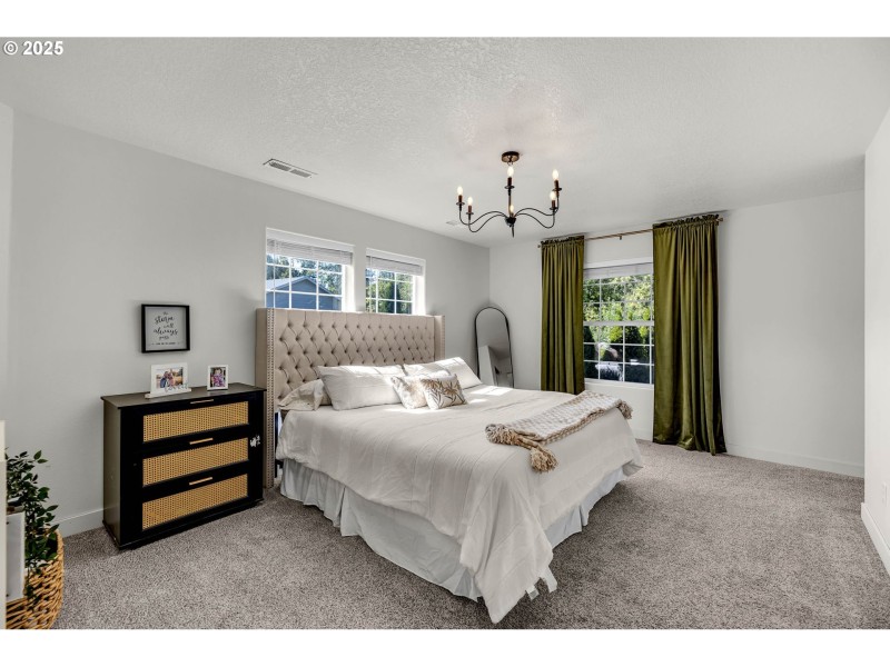 Bedroom, Primary