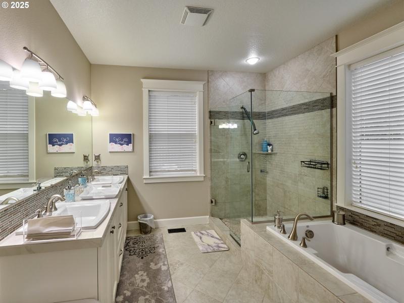 Owner's Suite Bathroom