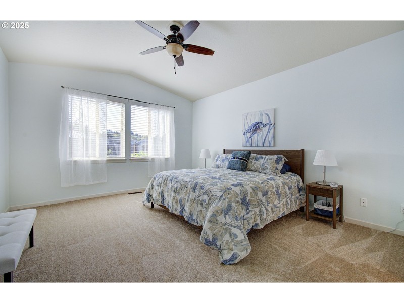 Bedroom, Primary