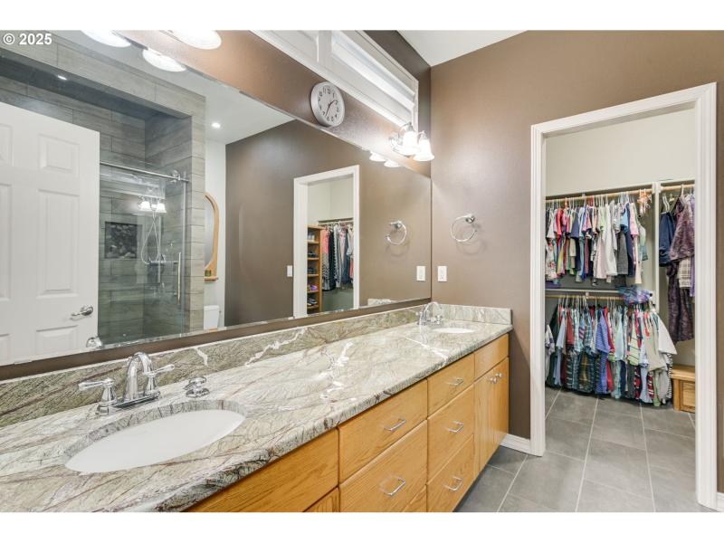 Owner's Suite Bathroom