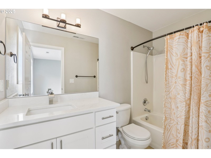 Owner's Suite Bathroom