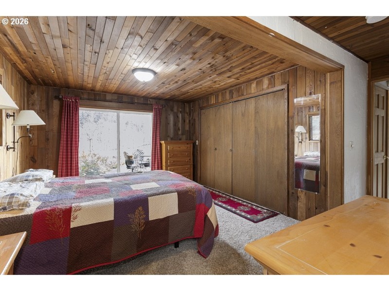 Bedroom, Owner's Suite