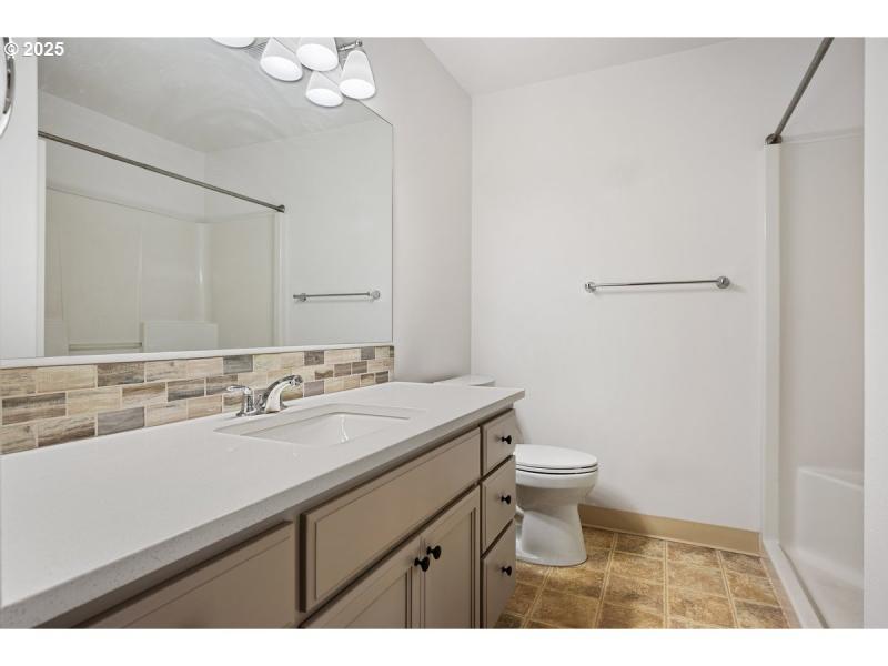 Bedroom, Owner's Suite