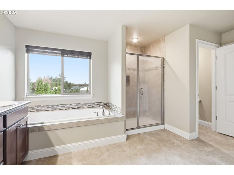 Owner's Suite Bathroom