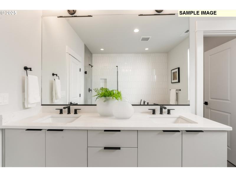 Owner's Suite Bathroom