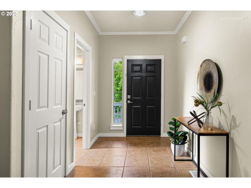 Entrance/Foyer