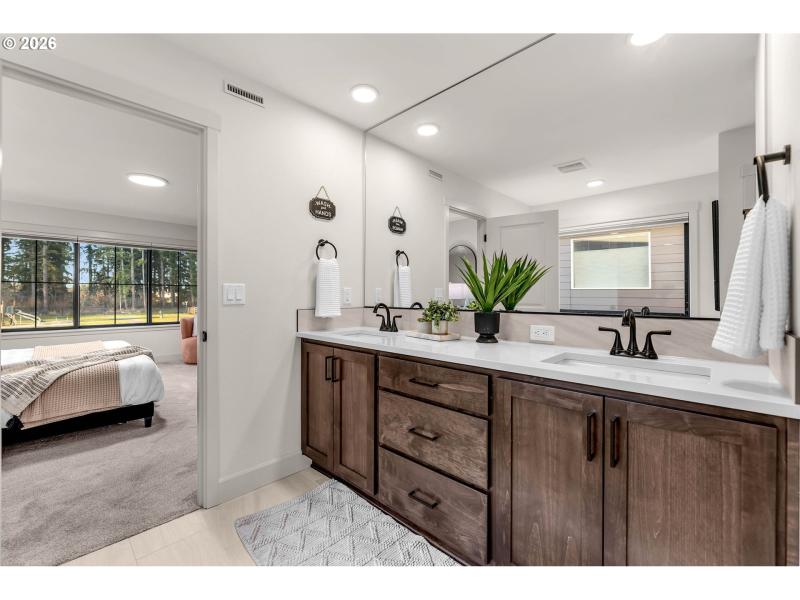 Owner's Suite Bathroom