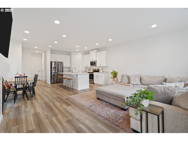 Living Room/Dining Room