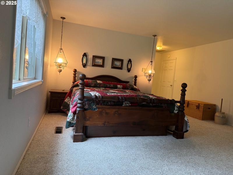 Bedroom, Owner's Suite