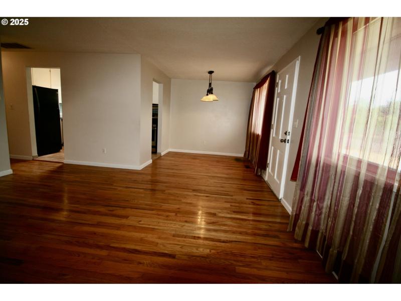 Living Room/Dining Room