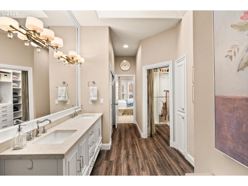 Owner's Suite Bathroom