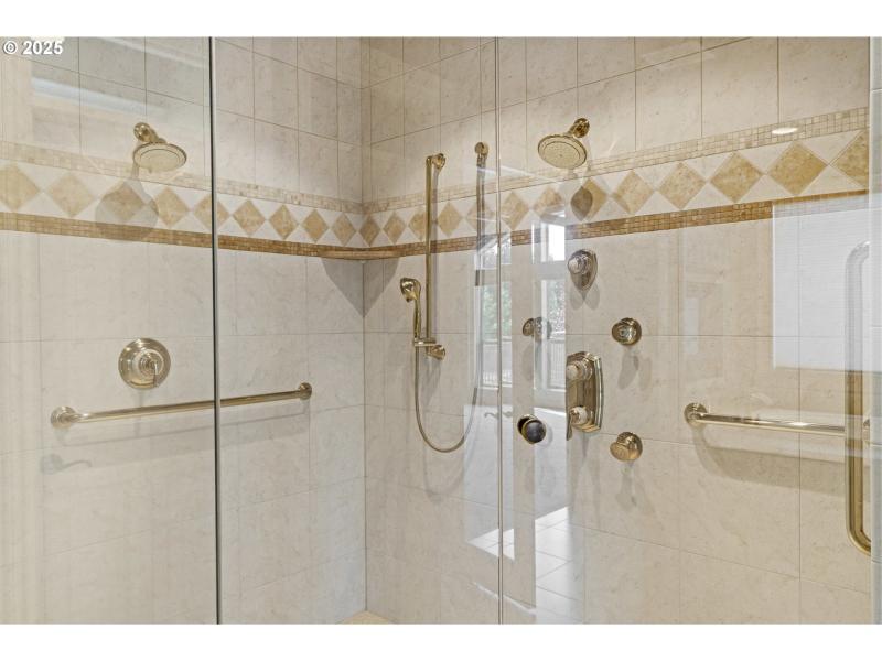 Owner's Suite Bathroom