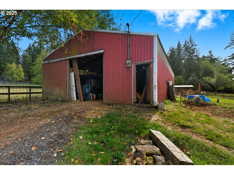 Barn