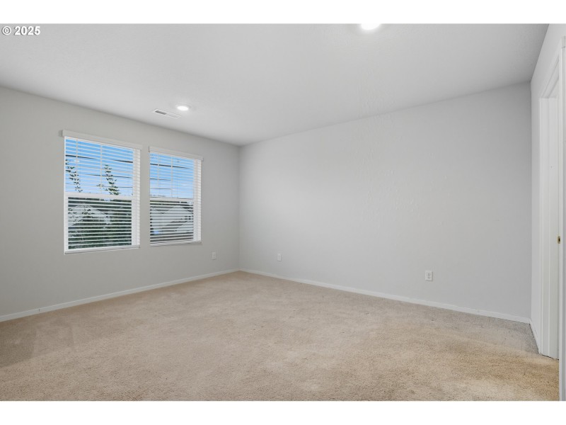 Bedroom, Primary