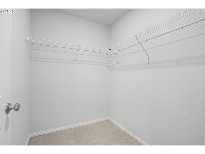 Bedroom, Primary