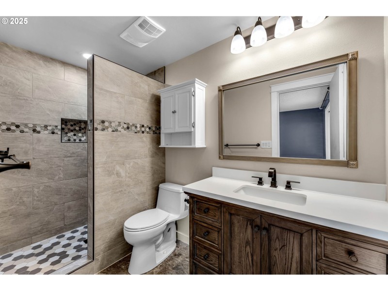 Bathroom, Attached