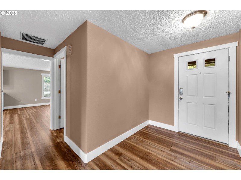 Entrance/Foyer