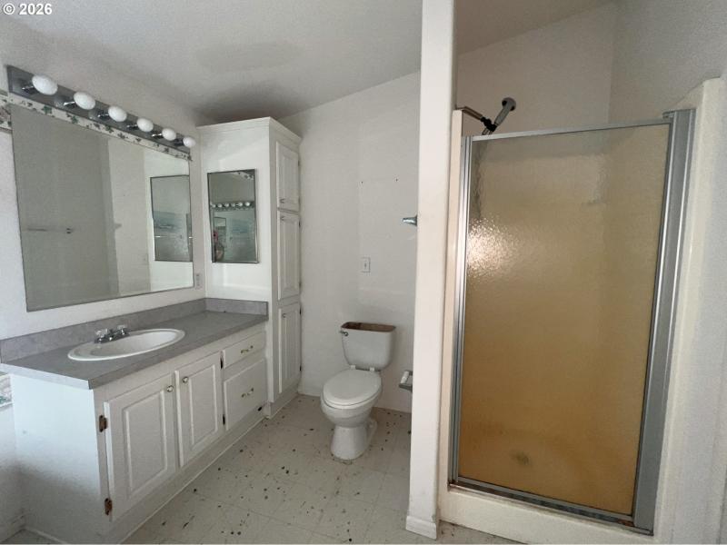 Owner's Suite Bathroom