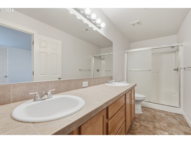 En Suite Bathroom