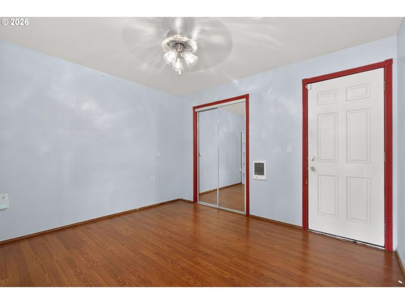 Bedroom, Owner's Suite