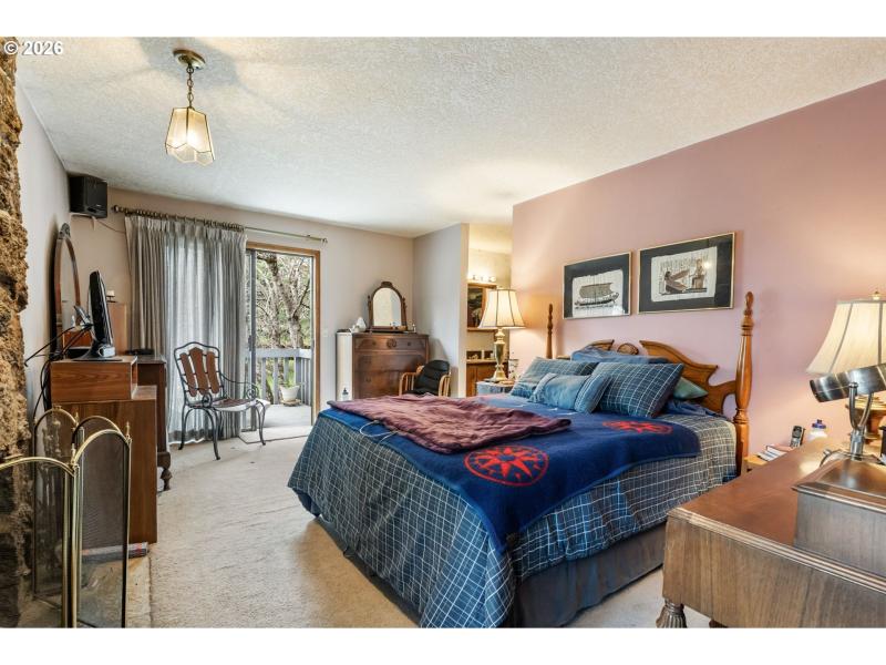 Bedroom, Owner's Suite