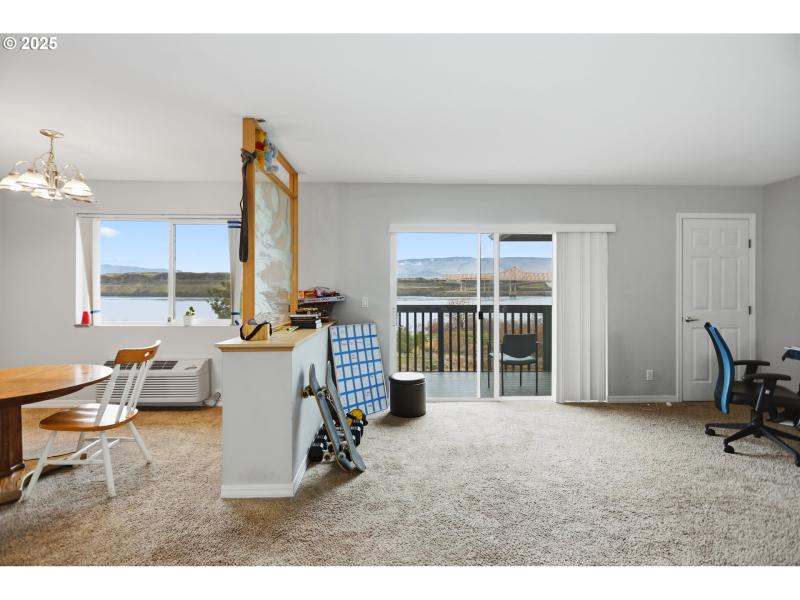 Living Room/Dining Room