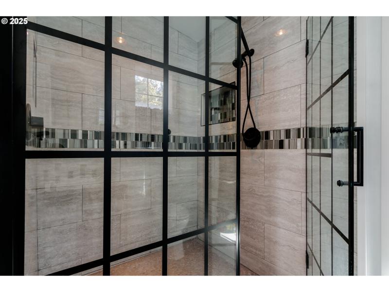 Owner's Suite Bathroom