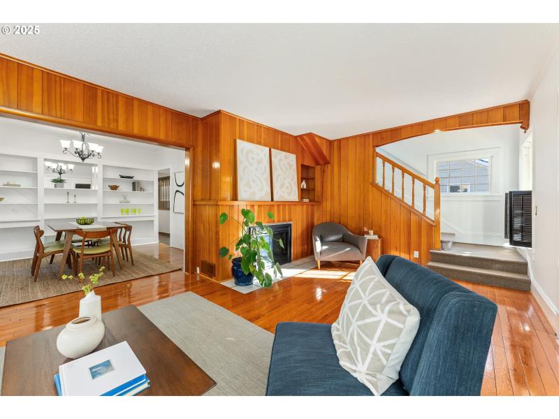 Living Room/Dining Room