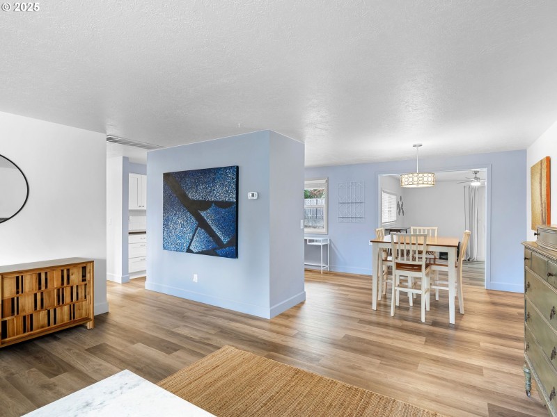 Living Room/Dining Room