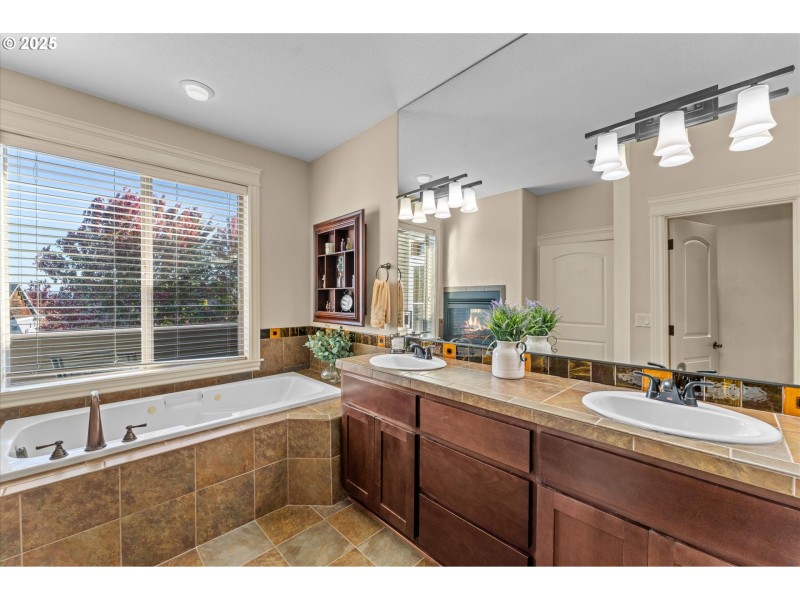 Bathroom, Attached