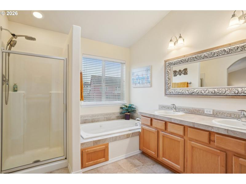 Owner's Suite Bathroom