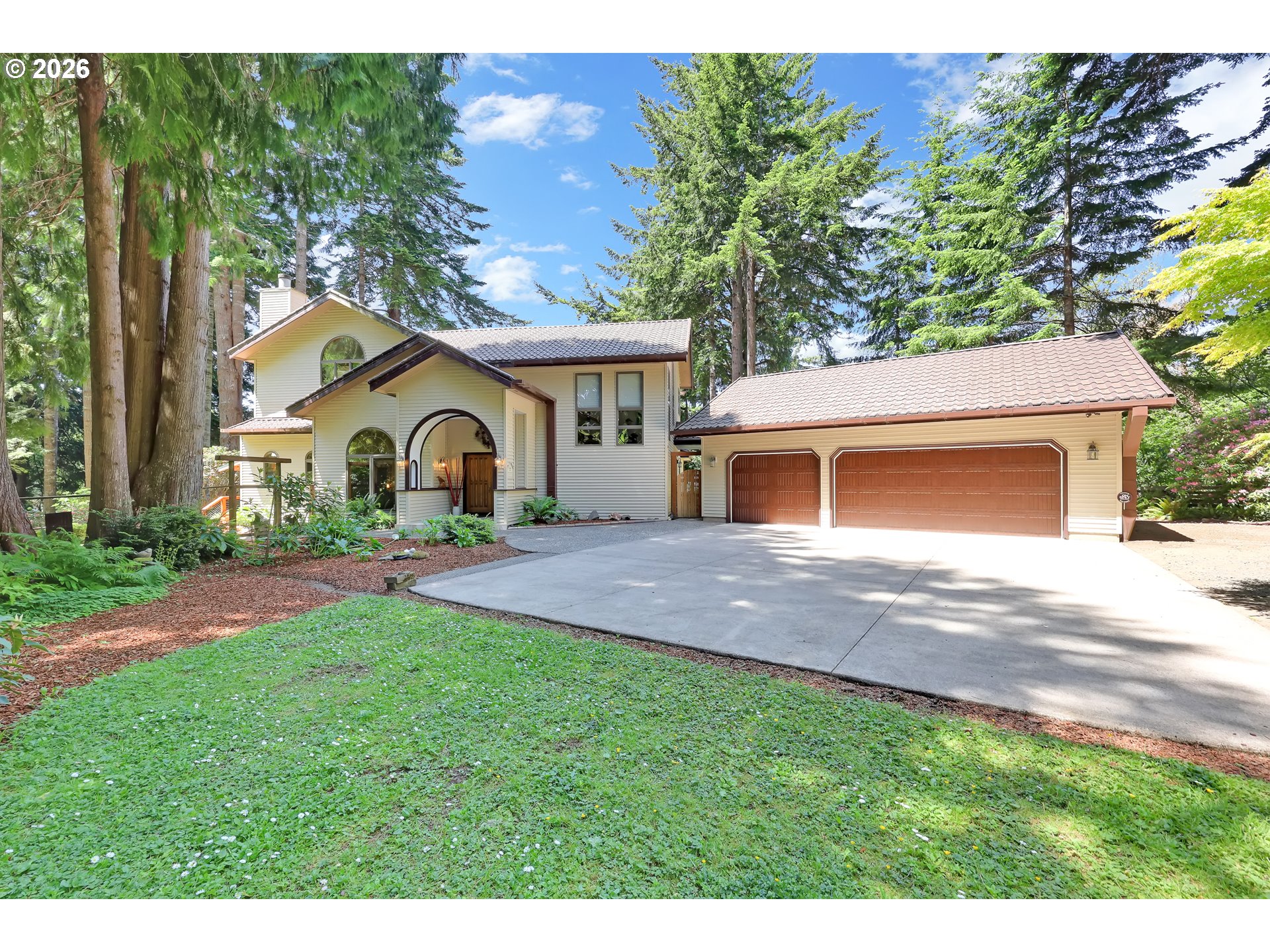 83550 KIECHLE ARM RD, Florence, OR 97439