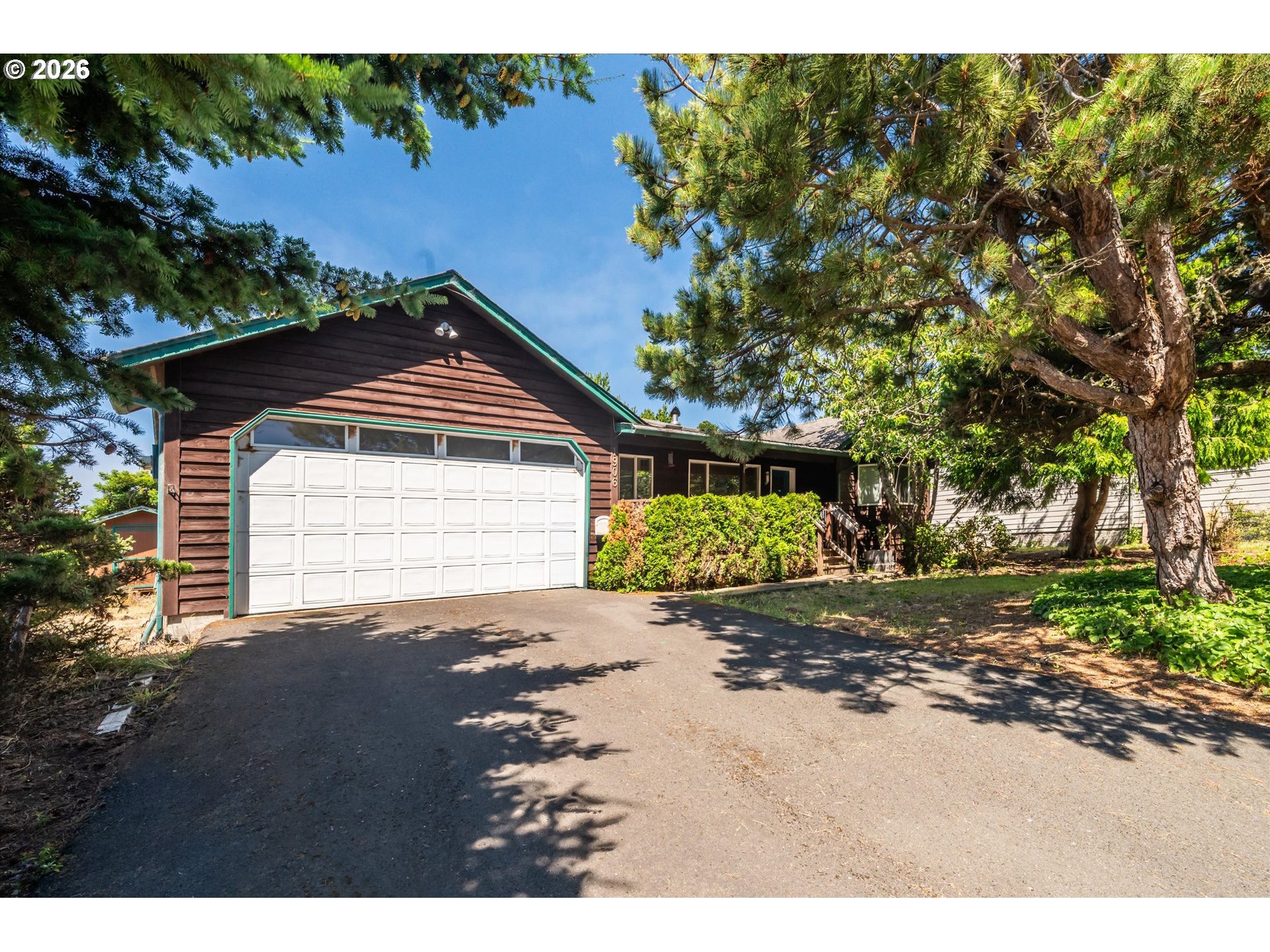 1906 MORSE WAY, Waldport, OR 97394