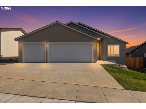 1764 9TH PL, Hermiston, OR 97838