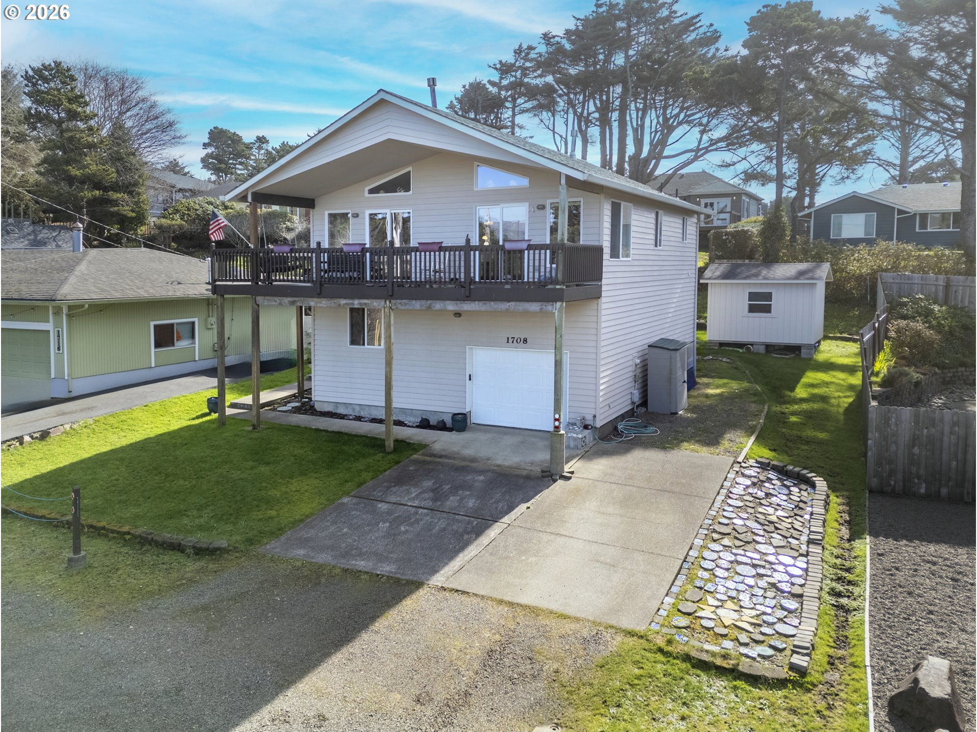 1708 38TH ST, LincolnCity, OR 97367
