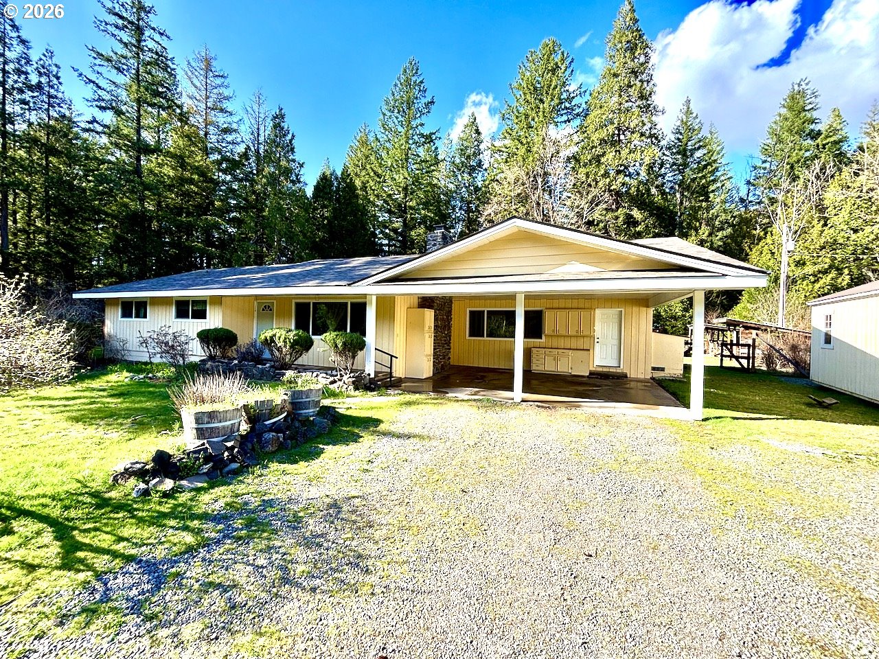 55433 MCKENZIE HWY, McKenzieBridge, OR 97413