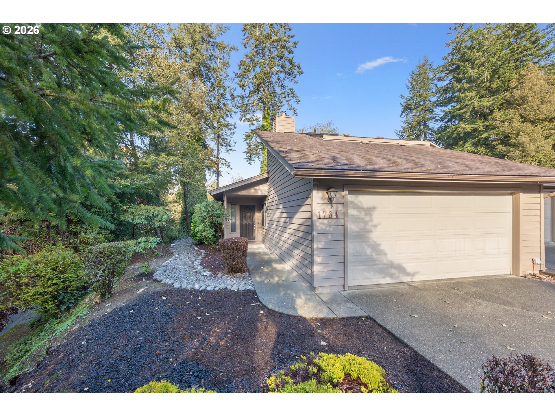 1734 ARCH LN, Brookings, OR 97415