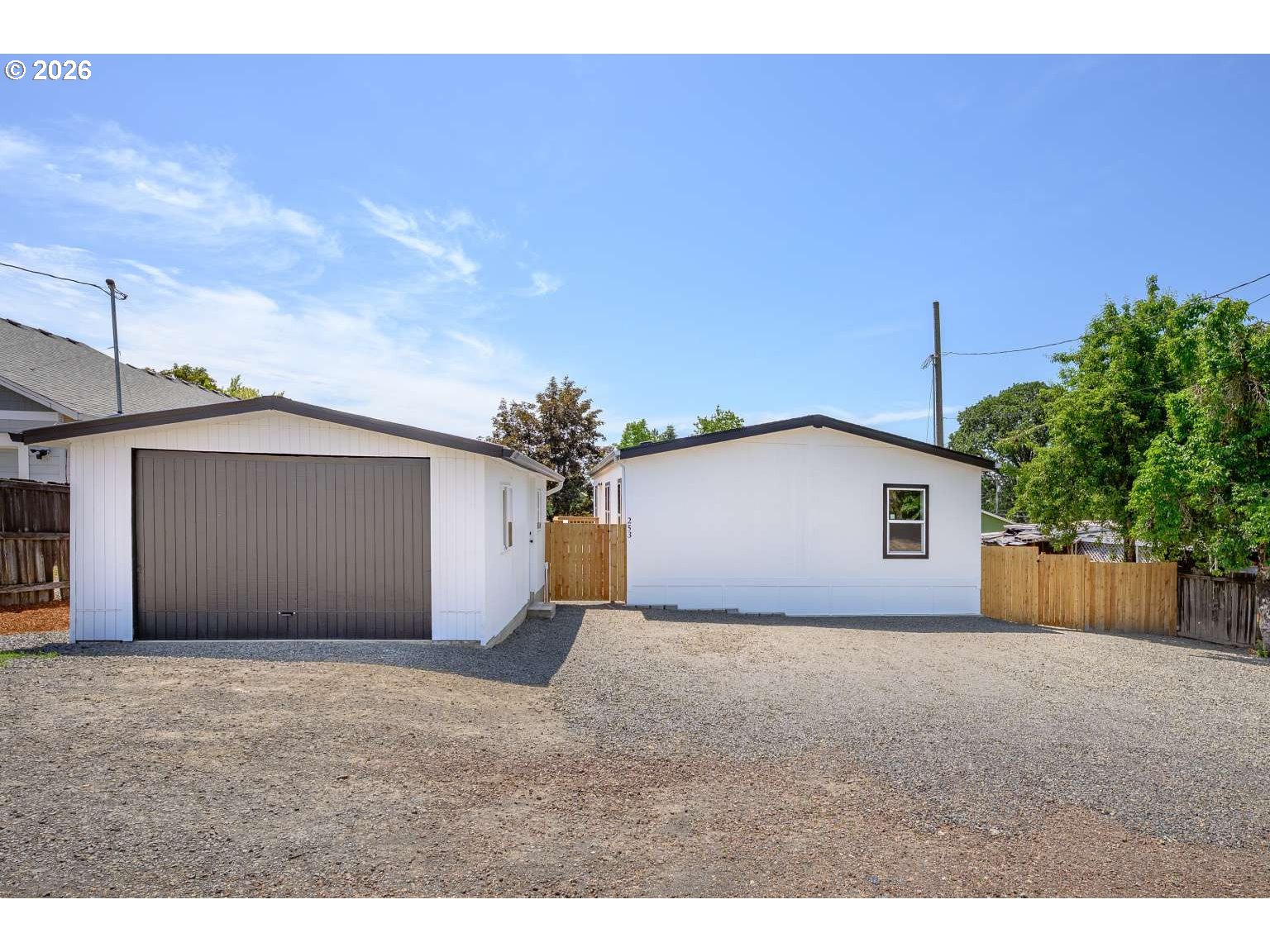253 7TH ST, Lafayette, OR 97127