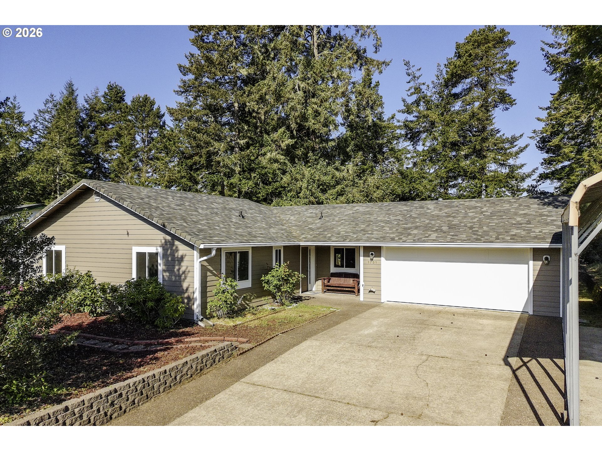 1751 WILLOW LOOP, Florence, OR 97439