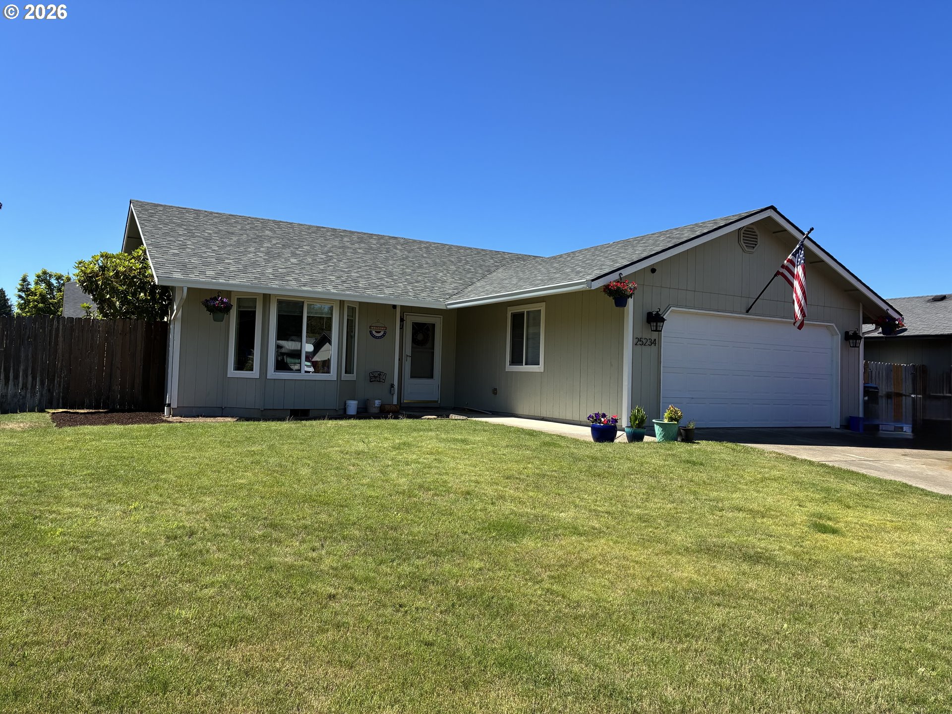 25234 TYRO AVE, Veneta, OR 97487