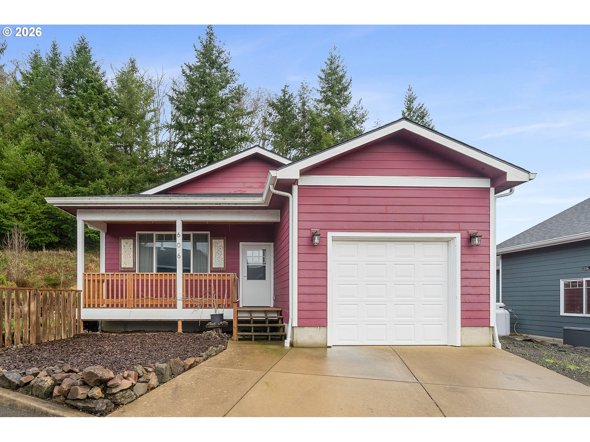 606 2ND ST, Garibaldi, OR 97118